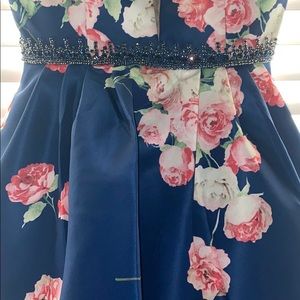 never worn- sherri hill dress